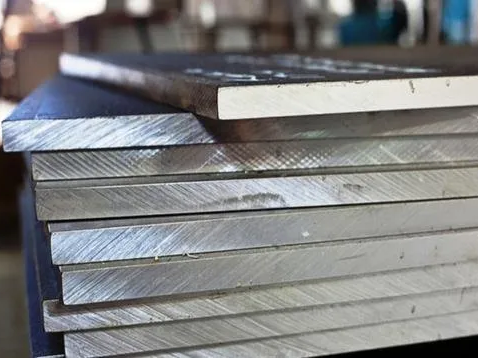 Дюралевая плита 100 мм 1200 мм ВД1 ТУ 1-3-152-05