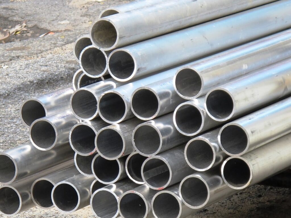 Труба Б/У из цветного металла алюминиевая 9 мм 2 мм Д1